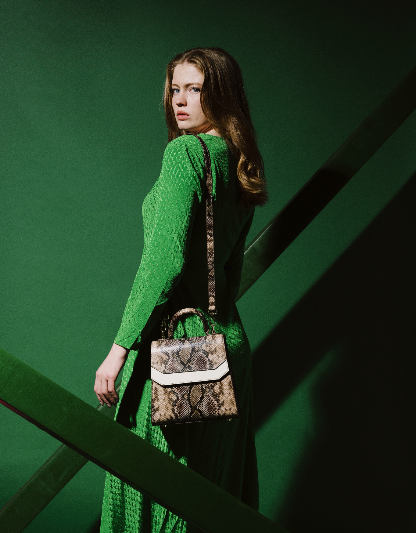 NOURA IN SANDY BROWN